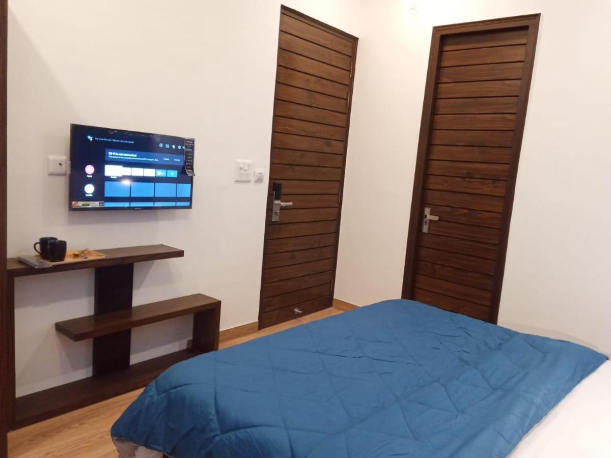 Joey'S Hostel ริชิเคช ภายนอก รูปภาพ
